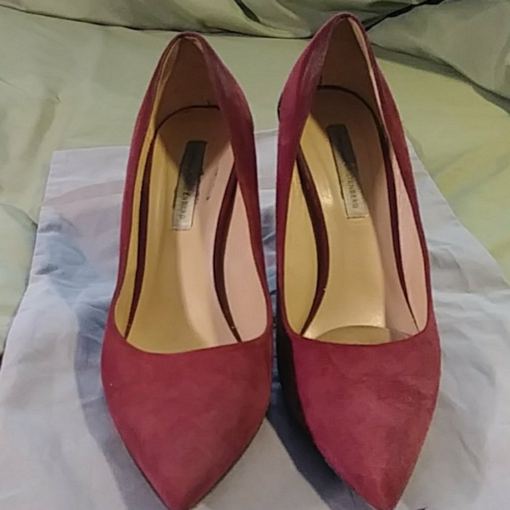 DFV suede pump 9B